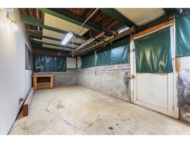 14344 Ne FREMONT Ct, Portland, OR 97230