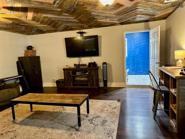 1310 MARY DRIVE, Iowa Park, TX 76367
