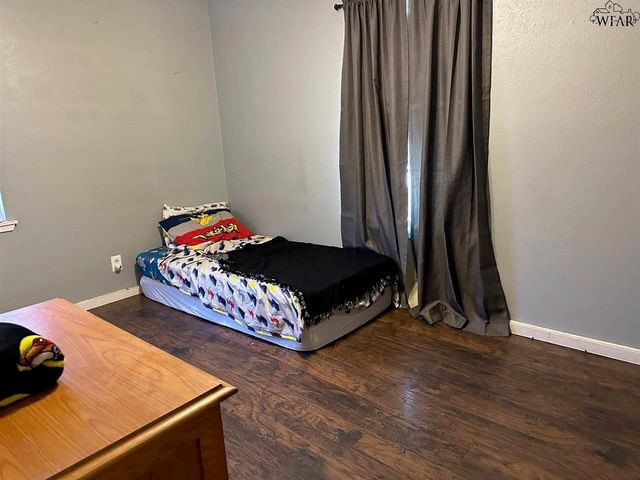 1310 MARY DRIVE, Iowa Park, TX 76367
