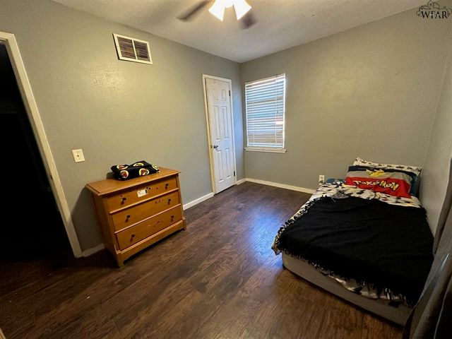 1310 MARY DRIVE, Iowa Park, TX 76367