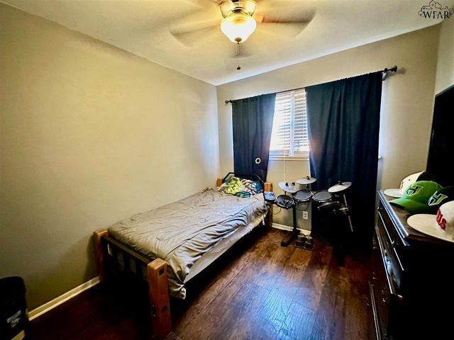 1310 MARY DRIVE, Iowa Park, TX 76367