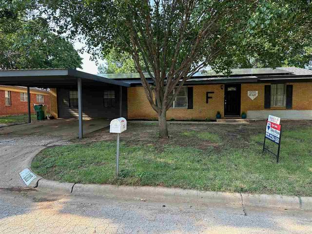 1310 MARY DRIVE, Iowa Park, TX 76367