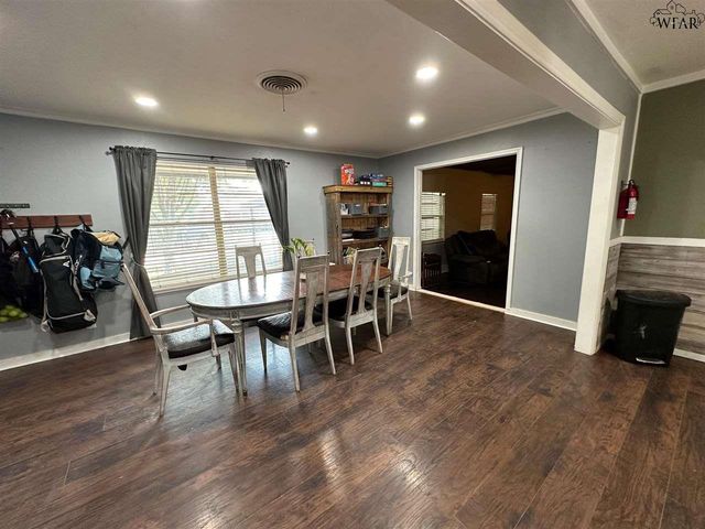 1310 MARY DRIVE, Iowa Park, TX 76367
