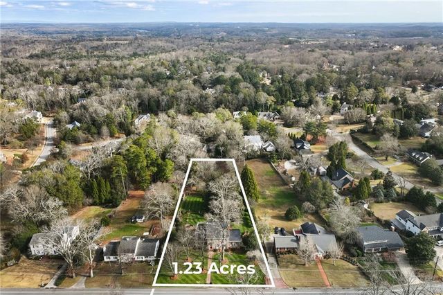 1606 Riverside Drive, Gainesville, GA 30501