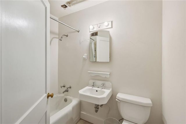 1606 Riverside Drive, Gainesville, GA 30501