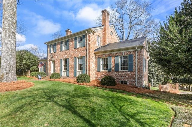 1606 Riverside Drive, Gainesville, GA 30501