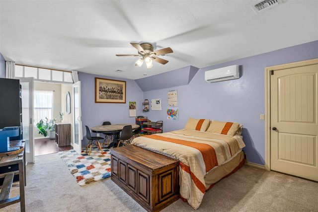 220 Glover Cir, Elgin, OK 73538