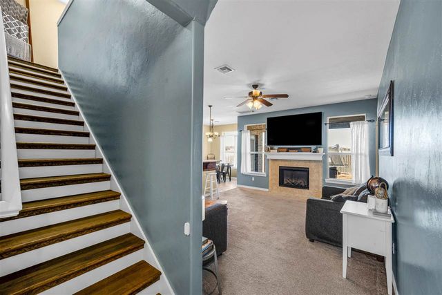 220 Glover Cir, Elgin, OK 73538