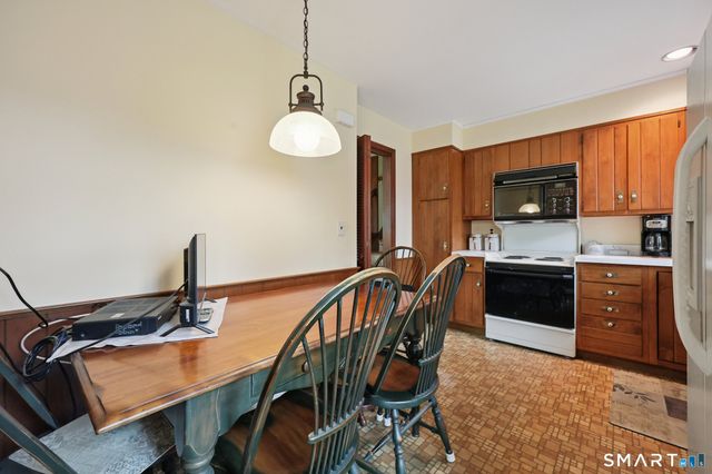 2 Redbird Lane, Norwalk, CT 06854