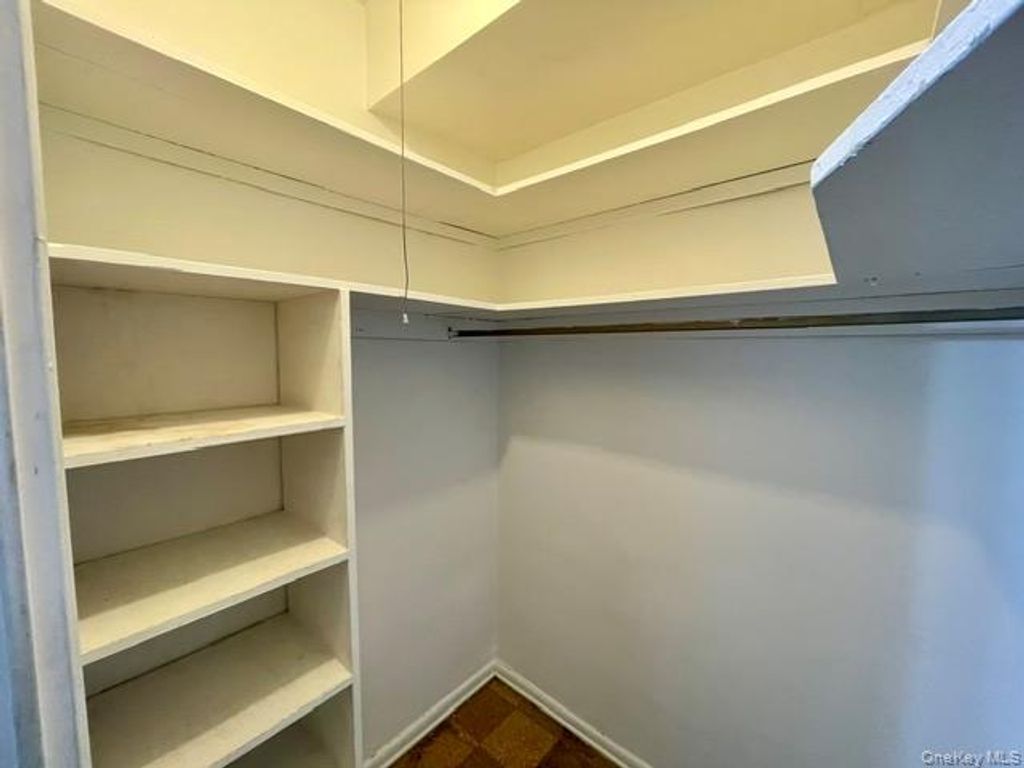 52-30 39 Drive LN, Woodside, NY 11377 — photo 4