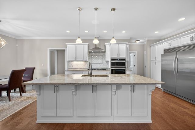 404 Canyon Springs Drive, Hixson, TN 37343