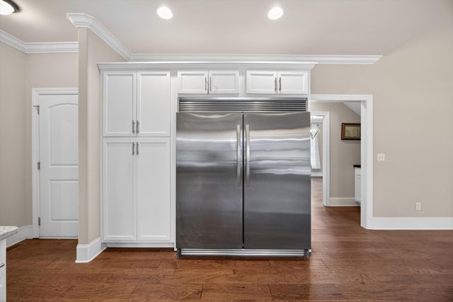 404 Canyon Springs Drive, Hixson, TN 37343
