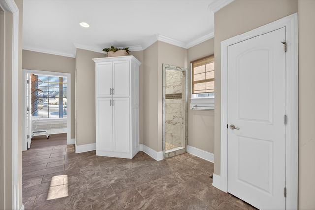 404 Canyon Springs Drive, Hixson, TN 37343