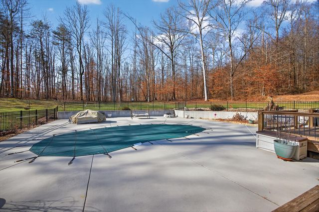 404 Canyon Springs Drive, Hixson, TN 37343