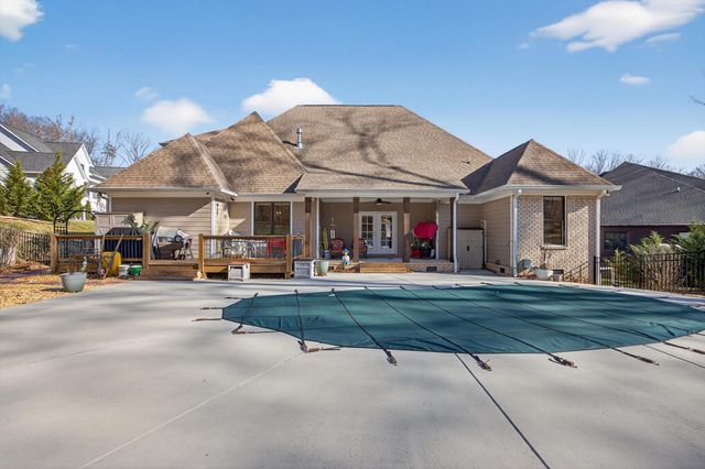 404 Canyon Springs Drive, Hixson, TN 37343