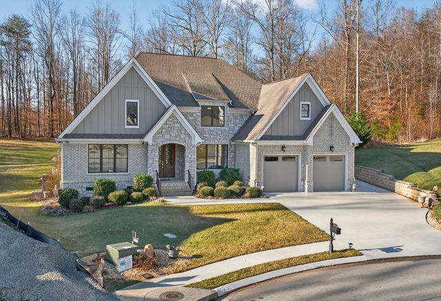 404 Canyon Springs Drive, Hixson, TN 37343