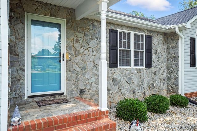 11812 Corte Castle Rd, Chesterfield, VA 23838