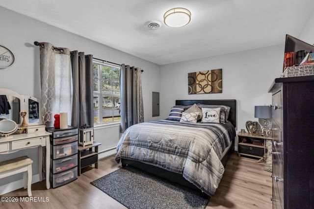 21E Yorkshire Court, Manchester, NJ 08759