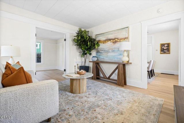 210 N Encinitas Avenue, Monrovia, CA 91016