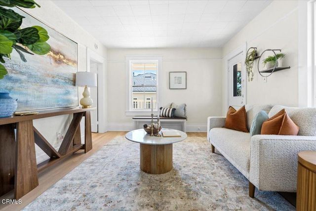 210 N Encinitas Avenue, Monrovia, CA 91016