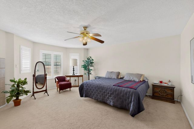 920 Monterrey Road NE, Rio Rancho, NM 87144