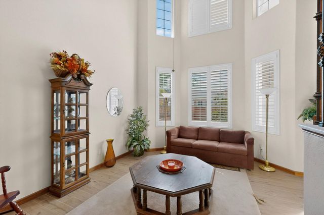 920 Monterrey Road NE, Rio Rancho, NM 87144