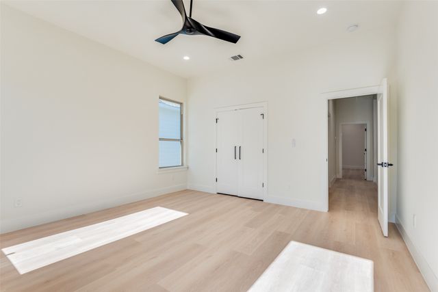 1307 Valley Street, Dallas, TX 75203