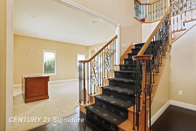 4171 Carmel Drive, Saginaw, MI 48603