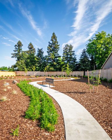 4076 Porton Ln, Carmichael, CA 95608