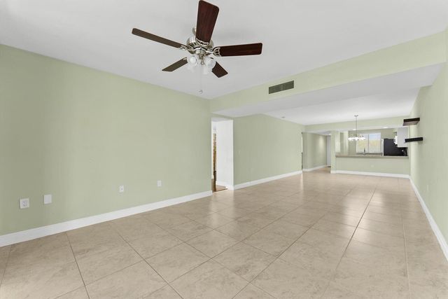 6205 Balboa Circle 102, Boca Raton, FL 33433