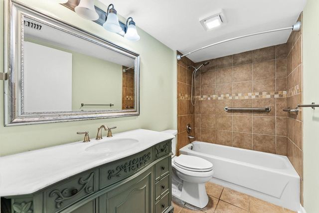 6205 Balboa Circle 102, Boca Raton, FL 33433
