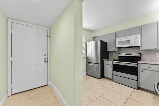 6205 Balboa Circle 102, Boca Raton, FL 33433