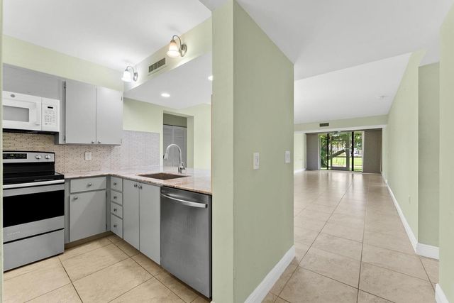 6205 Balboa Circle 102, Boca Raton, FL 33433
