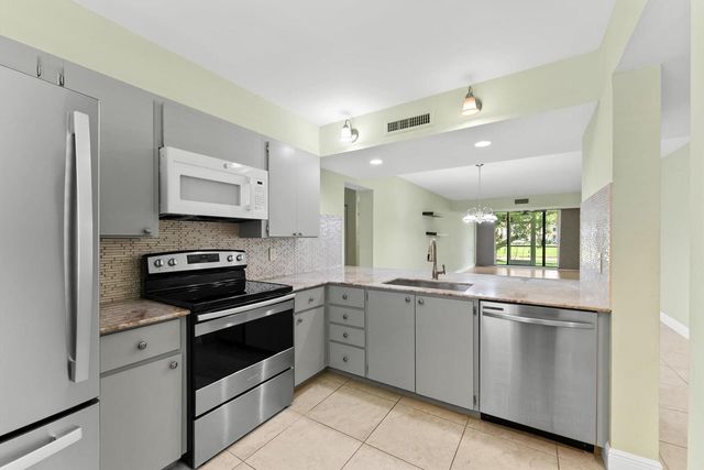 6205 Balboa Circle 102, Boca Raton, FL 33433