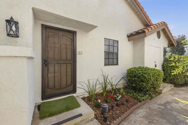 1651 S Juniper Street 132, Escondido, CA 92025