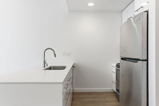 904 E Indiana Ave, Spokane, WA 99207