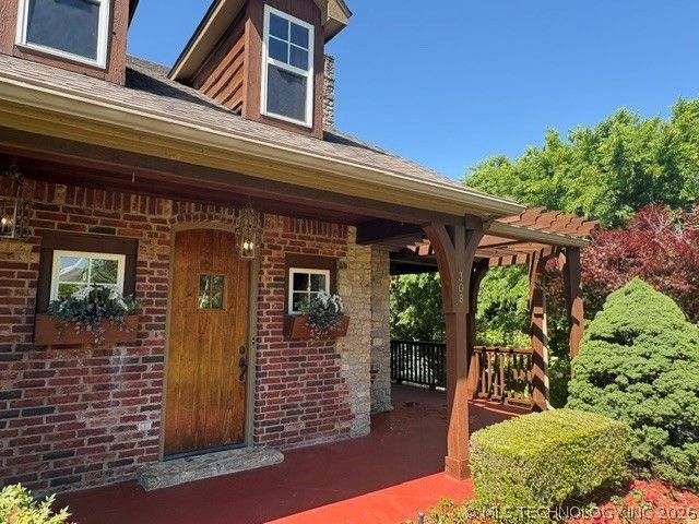 308 Waterford Street, Catoosa, OK 74015