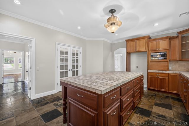 308 Waterford Street, Catoosa, OK 74015