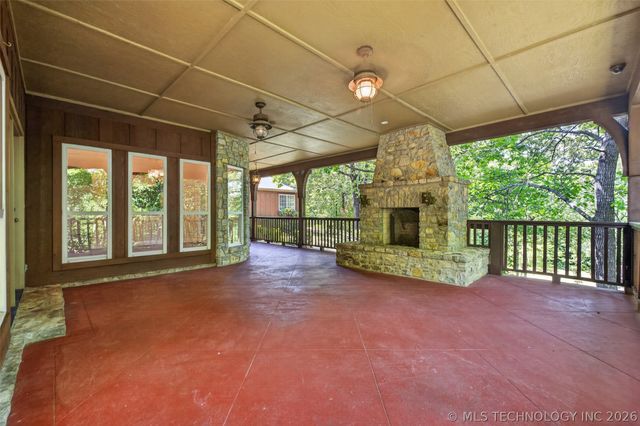308 Waterford Street, Catoosa, OK 74015