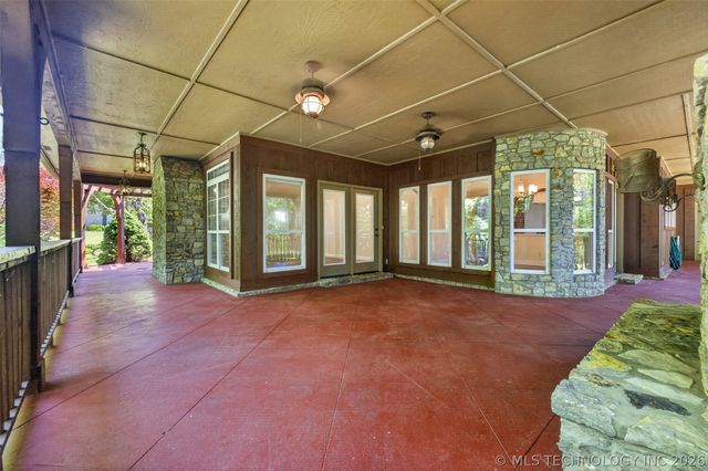 308 Waterford Street, Catoosa, OK 74015
