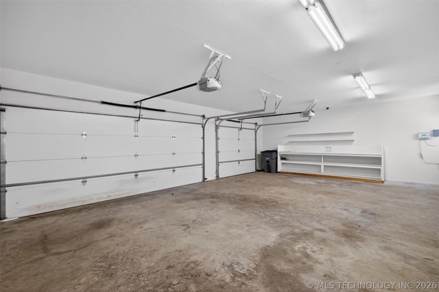 308 Waterford Street, Catoosa, OK 74015