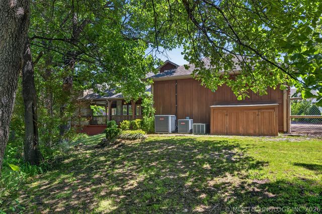 308 Waterford Street, Catoosa, OK 74015