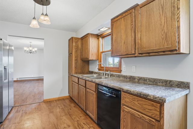 302 Dickens Street, Parkersburg, IA 50665