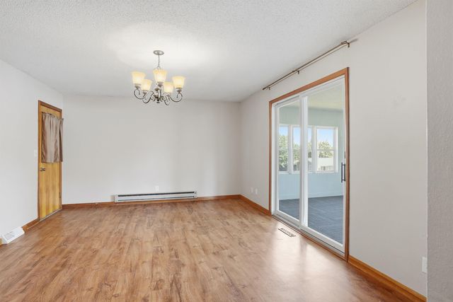 302 Dickens Street, Parkersburg, IA 50665