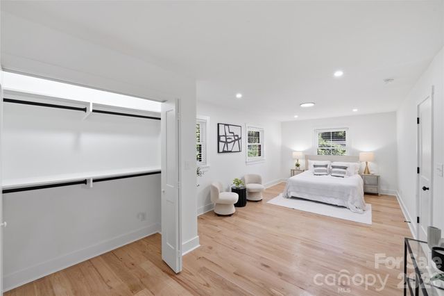 4314 Ivanhoe Place, Charlotte, NC 28205