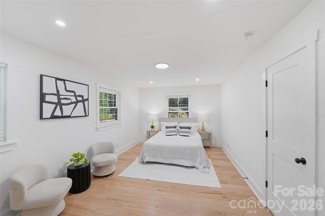 4314 Ivanhoe Place, Charlotte, NC 28205