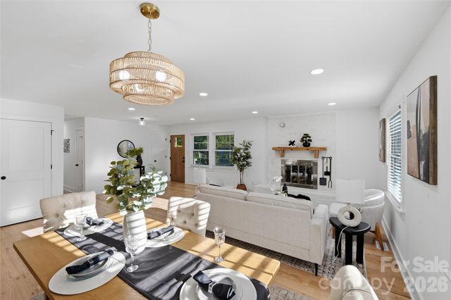 4314 Ivanhoe Place, Charlotte, NC 28205