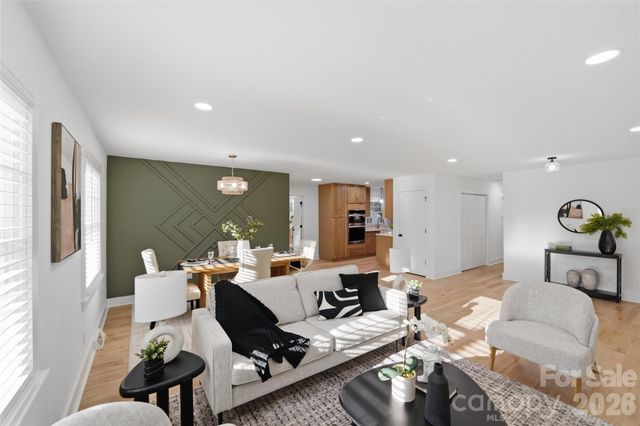 4314 Ivanhoe Place, Charlotte, NC 28205