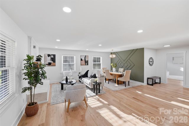 4314 Ivanhoe Place, Charlotte, NC 28205