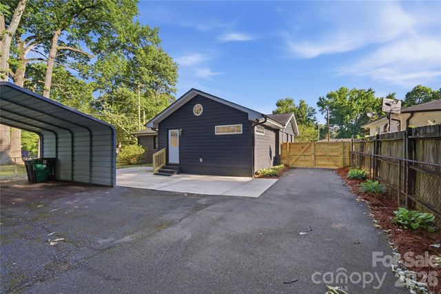 4314 Ivanhoe Place, Charlotte, NC 28205